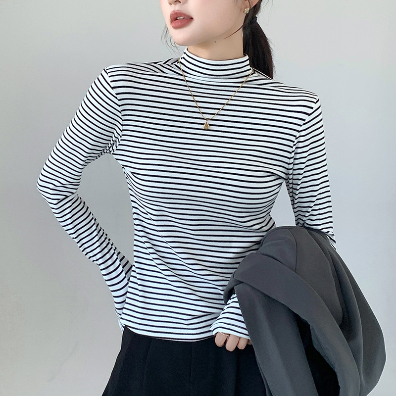 Classic Striped Women Mock Nec - Base Layer Top recension och pris